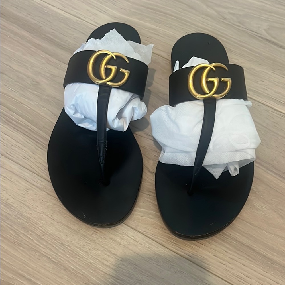 Gucci Black Sandals with Gold Logo